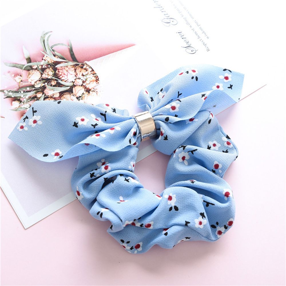 Scrunchie Hellblau mit Blumenmuster Haargummi