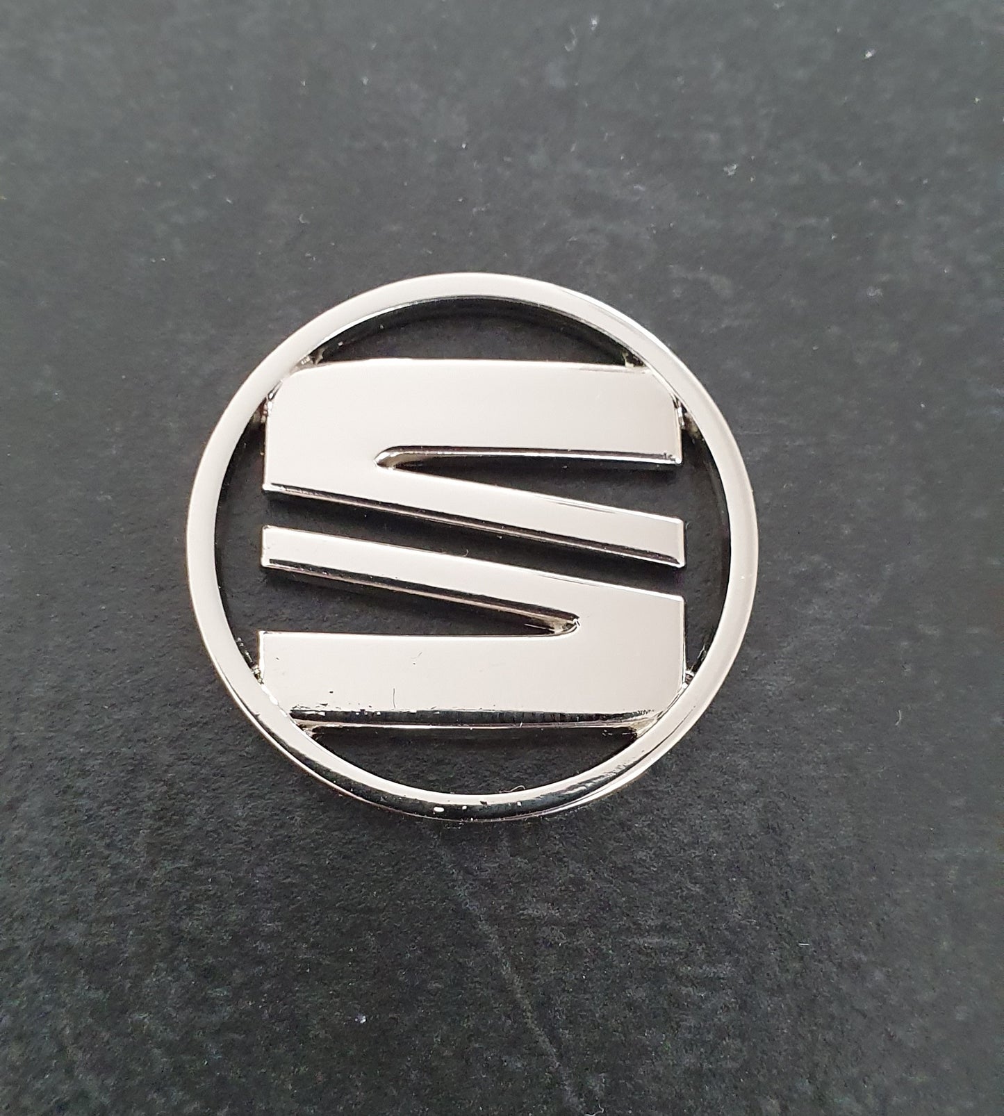 Seat Einkaufschip aus Metall mit Logo für Einkaufswagen