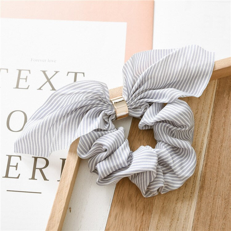 Scrunchie grau/ blau weiß gestreift Haargummi