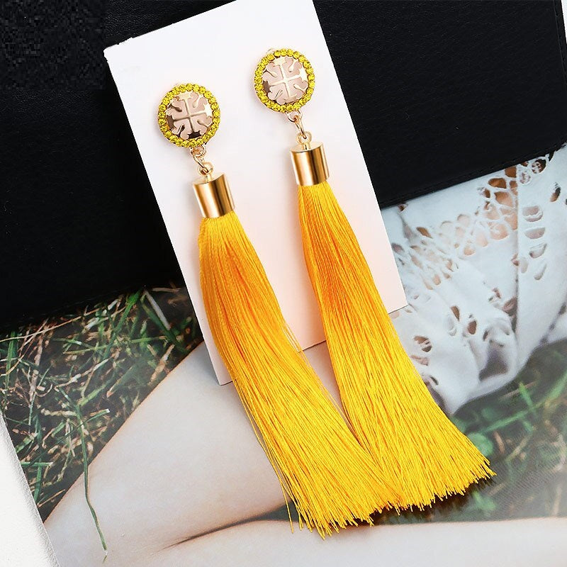 Tassel Ohrringe Damen – Quasten Ohrstecker in 4 Farben