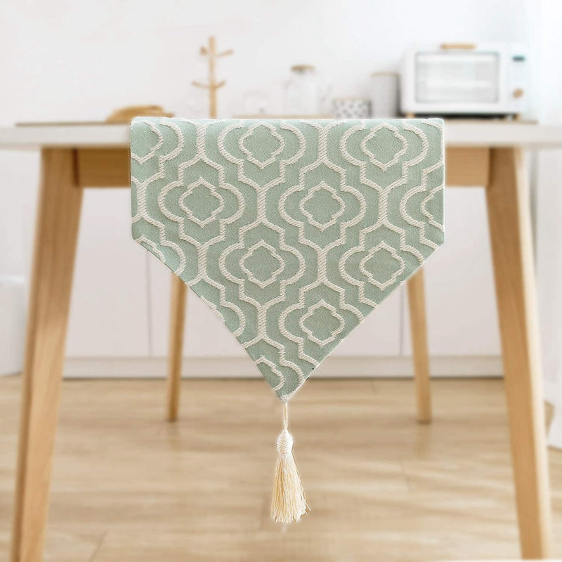 Boho Vintage Tischläufer: Mintgrün mit Beigen Ornamenten – Dein Style 24