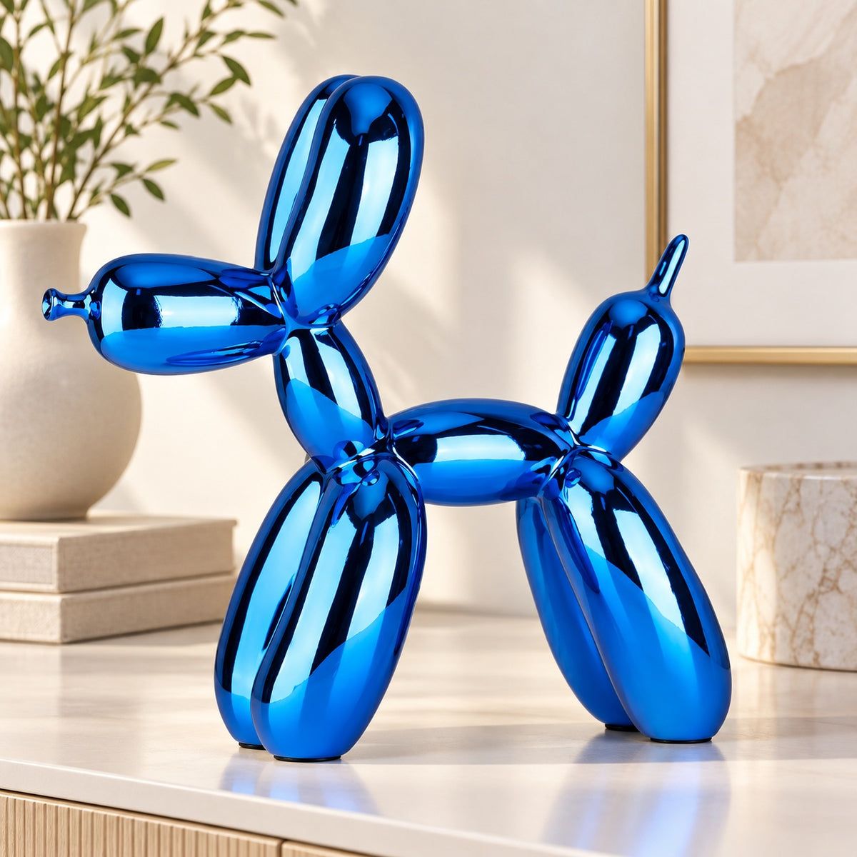 Blaue Ballonhund Figur als moderne Wohnzimmer Deko