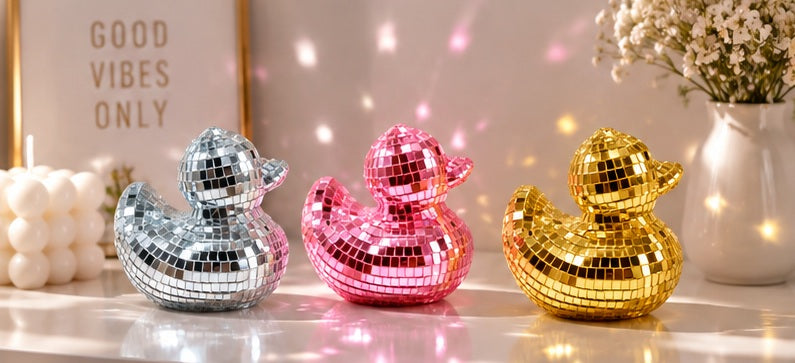 Disco Ente Dekofigur – Spiegelmosaik in Silber, Pink & Gold