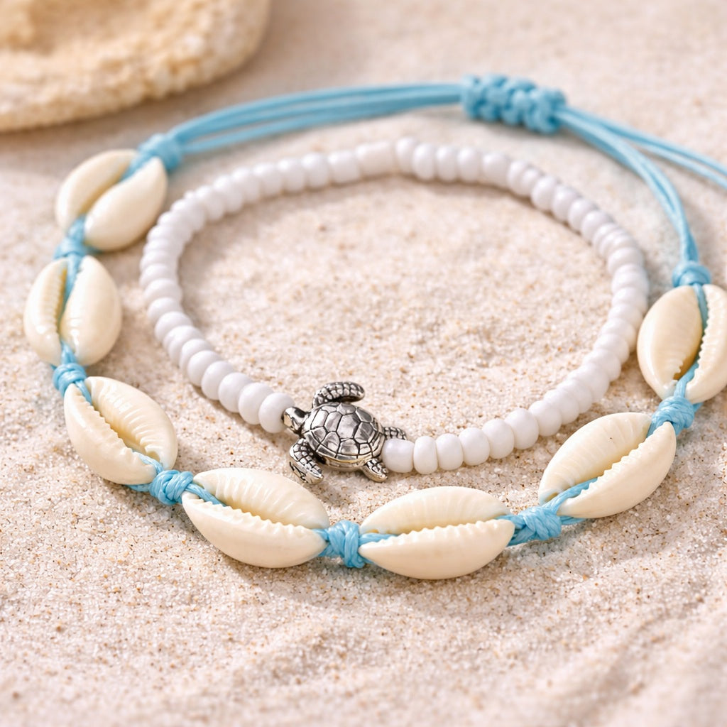 Detailaufnahme Fußkettchen Set mit Muscheln und Schildkröten Anhänger Damen Sommer